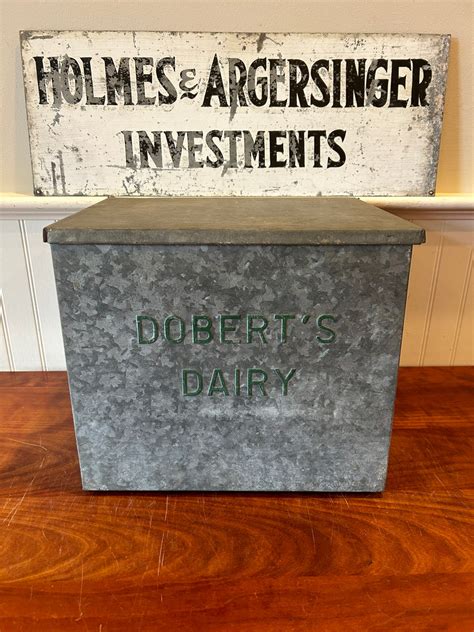 Vintage Robert's Dairy Milk Box Galvanized Milkman Box Doberts 